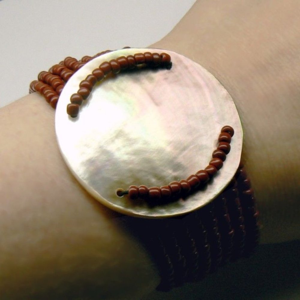 Multi Strands MOP Round Stretch BRACELET - Picture 2 of 5